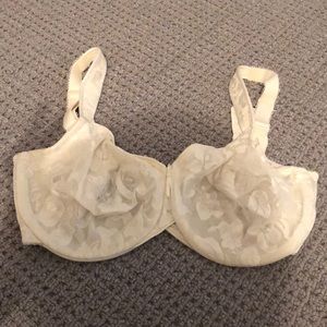 Wacoal 34DD bra. EUC. 85567